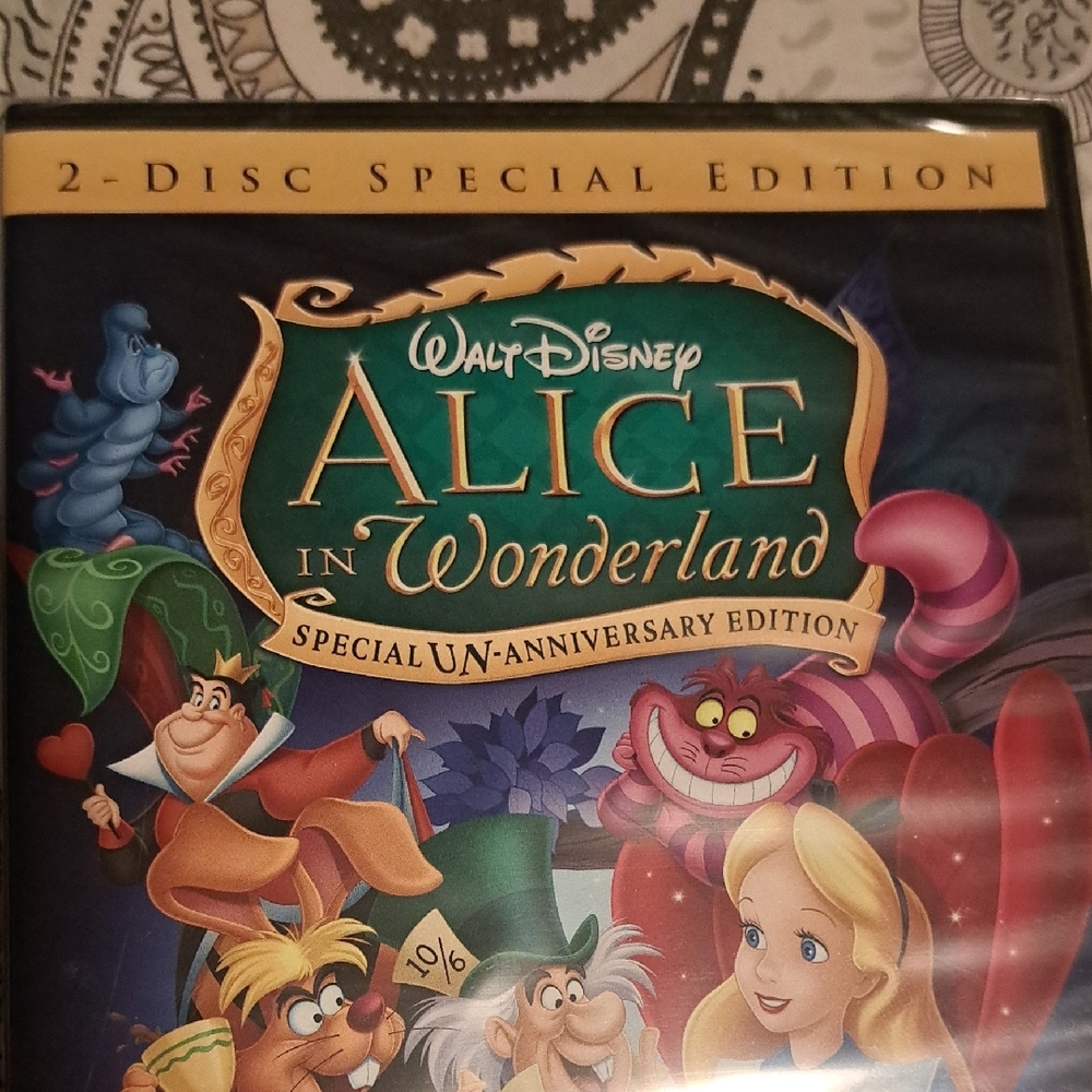 Disney SEALED Alice in Wonderland Special Edition DVD - Picture 3 of 4